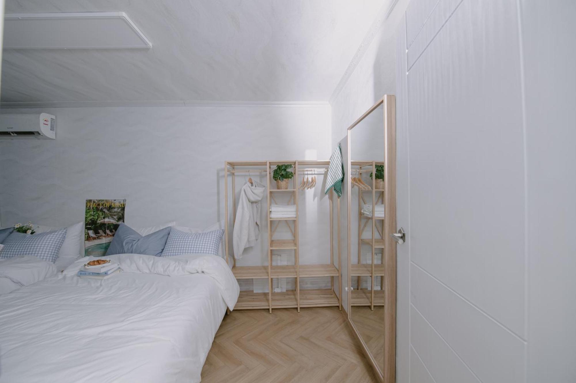 Greenery Terrace House Apartment *